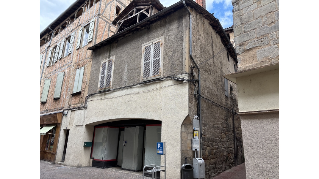 Immeuble a rénover - centre ville Figeac