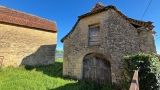Ensemble de Granges à rénover - 15 minutes de Figeac