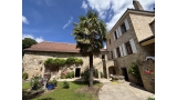 PROPRIETE EN COEUR DE VILLAGE - 10 MINUTES DE FIGEAC